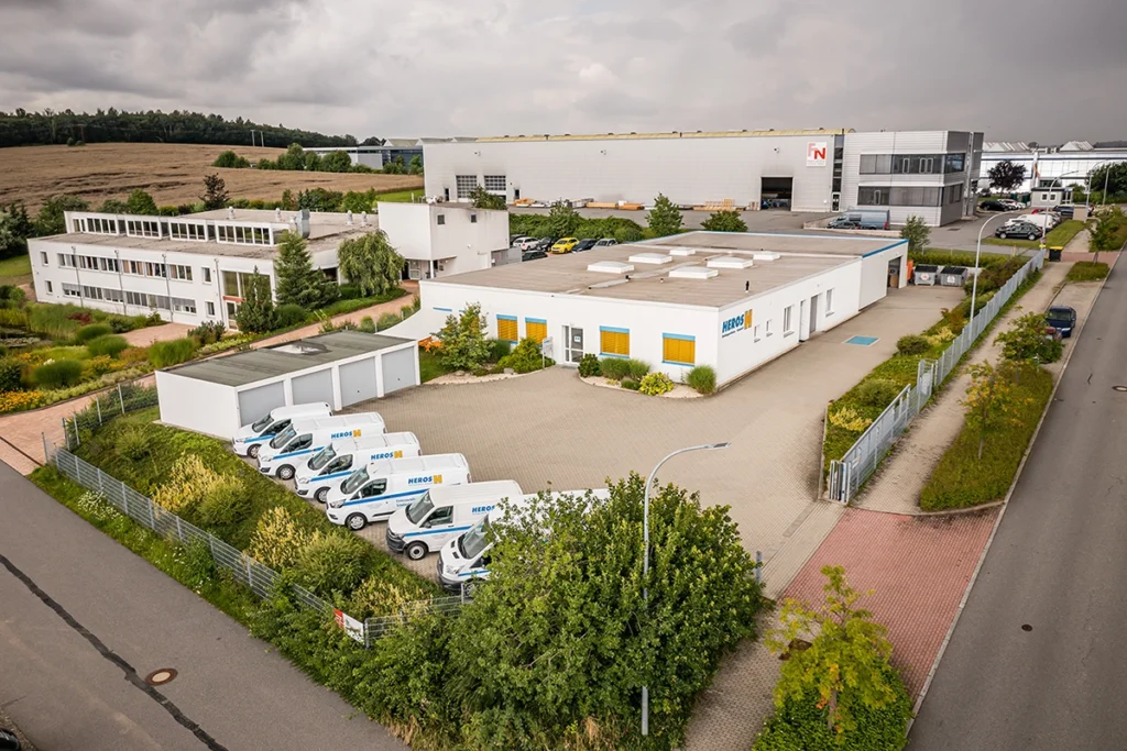Firmengebäude der HEROS Anlagenbau GmbH in Niederdorf